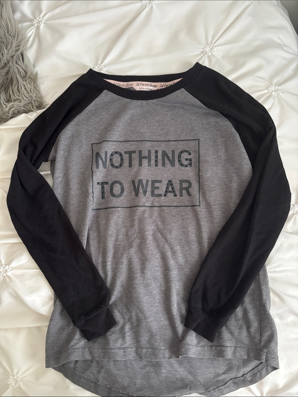 LA VIE EN ROSE - Nothing To Wear Raglan Pullover